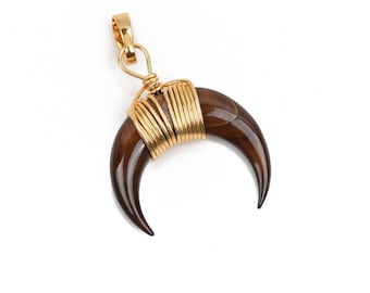 TORTOISESHELL BROWN Double Horn Charm Pendant, Crescent Horn, Gold Wire Wrap, Upside Down Moon, Dyed Shell, 20mm (3/4"), cho0193