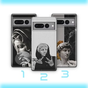 Può includere: Tre custodie per telefono con disegni di arte classica in bianco e nero. La custodia 1 presenta una donna che fuma, la custodia 2 mostra una statua con gesti delle mani e la custodia 3 ha una statua con un fiore. I numeri 1, 2 e 3 sono stampati in basso.
