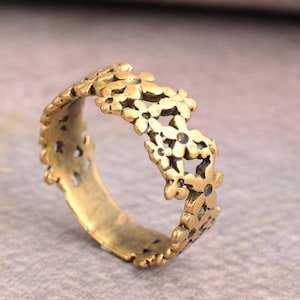 Anello con fiore di plumeria in oro, gioiello fatto a mano, regalo per lei.