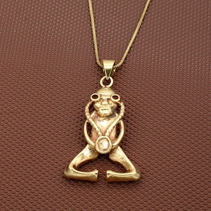 Skull steampunk Pendant Necklace, Gothic Dainty Charm.