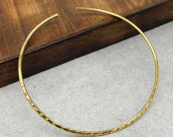 Goldener Choker, Drahtkette, verstellbarer Choker.