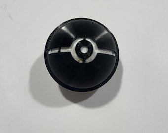 Pokeball golf ball marker