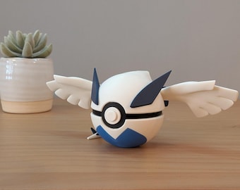 Lugia Ball | Themed Collector Ball