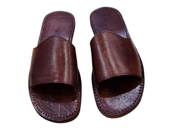 Moroccan Handmade Leather Slides – Unisex Brown Sandals, Minimalist Boho Style, Genuine Leather Summer Slip-Ons