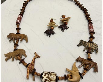 Vtg African Carved Wooden Animal Necklace Earrings Safari Wildlife Beads Boho