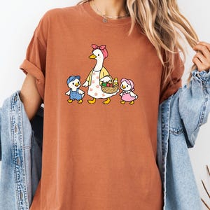 Mama Duckling Shirt: Vintage Style Cottagecore Motherhood Tee image 2