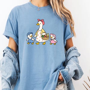 Mama Duckling Shirt: Vintage Style Cottagecore Motherhood Tee image 4
