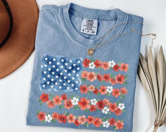 Floral American Flag Shirt Patriotic Fourth of July Tee USA Graphic Shirt Women