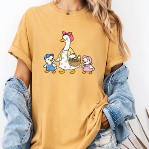 Mama Duckling Shirt: Vintage Style Cottagecore Motherhood Tee image 7