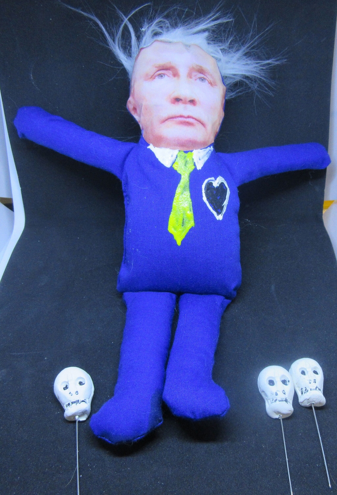 poup-e-vaudou-politique-faite-main-parodie-de-vladimir-poutine-23-cm