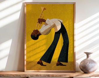 Puede incluir: Una lámina artística enmarcada que presenta la ilustración estilizada de un músico inclinándose hacia atrás mientras toca una trompeta dorada. La figura viste una camisa blanca a rayas y pantalones oscuros sobre un fondo amarillo mostaza texturizado.