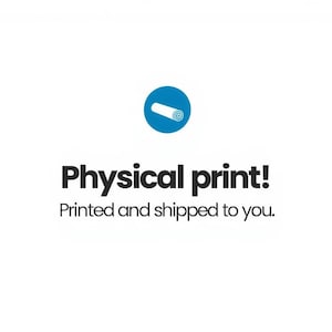 Pode incluir: Um &iacute;cone circular azul com um gr&aacute;fico branco de um rolo de papel. Abaixo do &iacute;cone, o texto diz Physical print! em letras pretas em negrito, seguido pelo texto preto menor Printed and shipped to you.