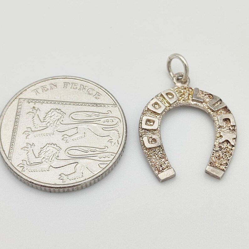 Pendentif fer à cheval en parchemin argent 925 25mmx16mm - RC005182