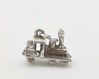 Colgante vintage de tren de vapor en plata de ley 925