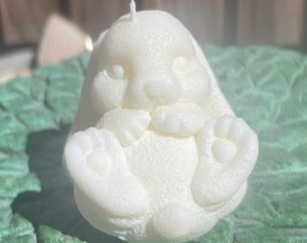 Vela de conejo / Adorable decoración de cera de soja con forma de conejito (vertida a mano)