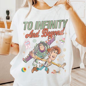 To Infinity and Beyond Buzz Lightyear Woody Comfort Color Shirt, Disney Pixar Toy Story Buzz Lightyear Tee, Family Vaction Trip 2026 bild 4