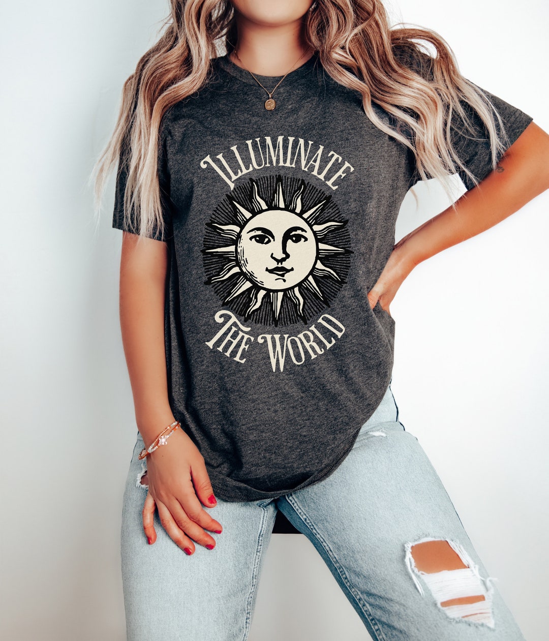 【SATUR】Classy Nostalgia Vintage Graphic TShirt Sky Blue Retro Celestial Shirt Vintage Sun Tee Sunburst T-shirt
