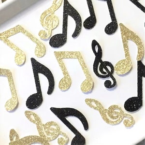 Confeti de notas musicales - Negro y dorado con purpurina - Grande (5 cm de alto) - Confeti para fiestas de cumpleaños musicales (Juego de 40)