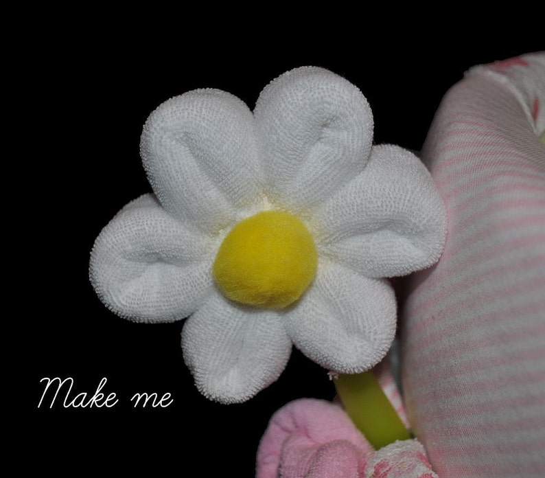 Baby Washcloth Daisy, WashAgami ™, for a diaper cake Instructional Video image 1