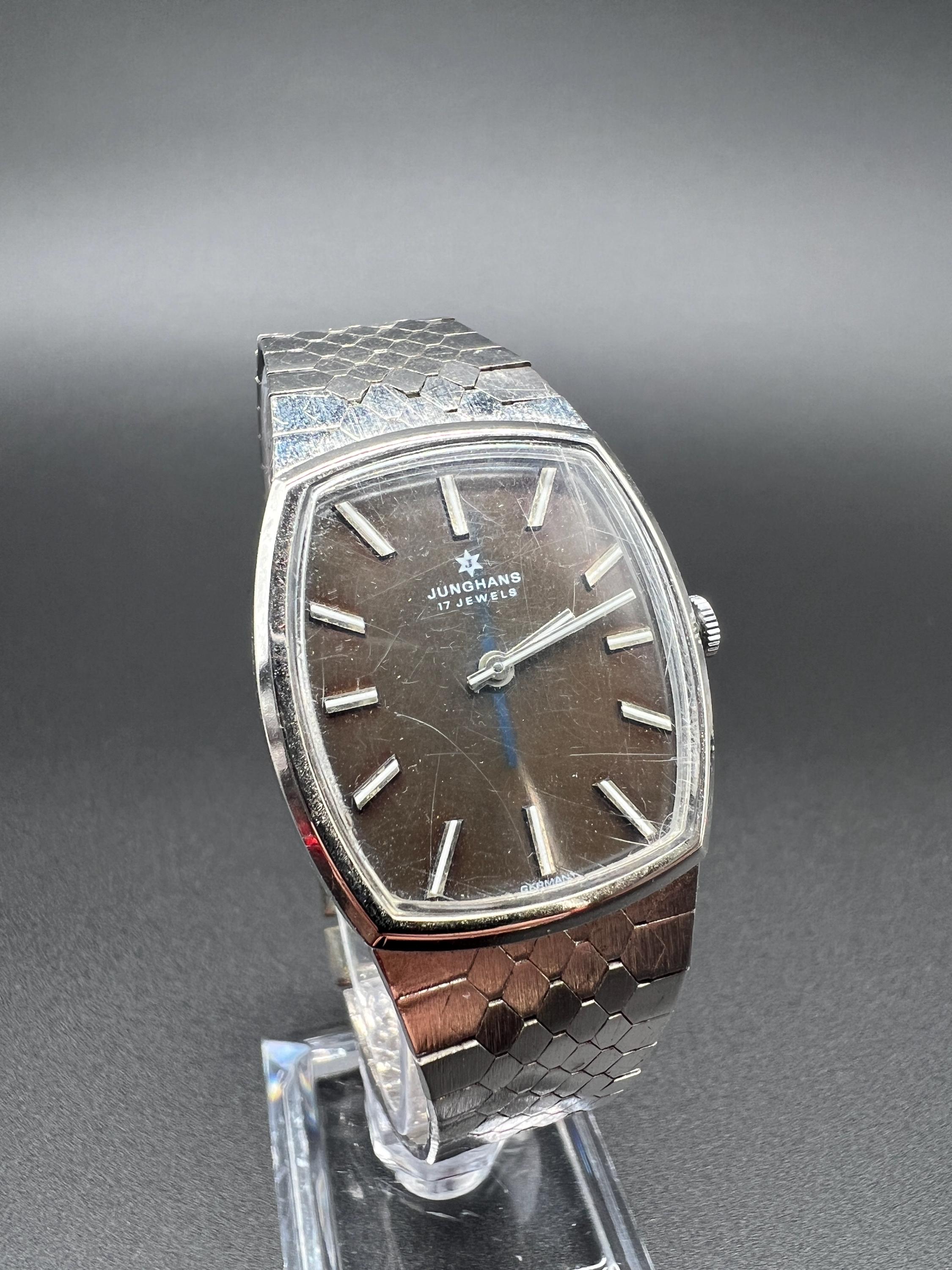 Montre Femme Vintage Junghans – 17 Bijoux, Boîtier 3 – Occasion