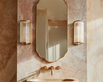 Espejo de latón festoneado – Espejo de pared marroquí hecho a mano para tocador y baño.