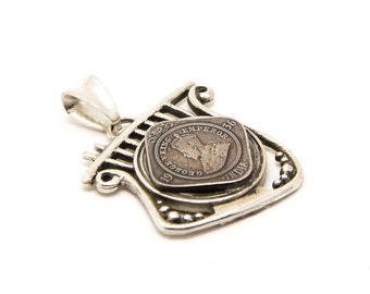 sterling silver pendant with 2 Annas coin of India