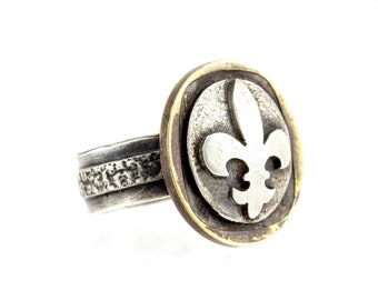 Fleur de Lis Sterling Silver Coin Ring - Israeli Agorot Medallion