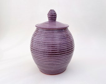 Tarro púrpura con tapa, tarro grande con tapa de cerámica hecha a mano, tarro acanalado tallado en cerámica con tapa