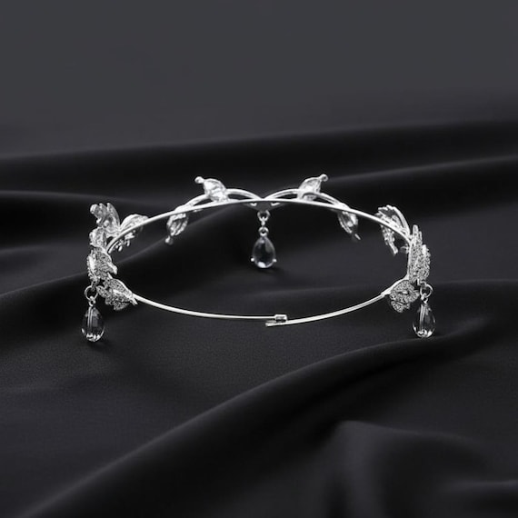 Elegant Silver Leaf and Crystal Drop Bridal Tiara – Nature  display picture 1
