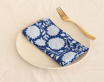 Blaue Baumwollserviette mit Blumenblock-Print | Boho Dinner Accessoire