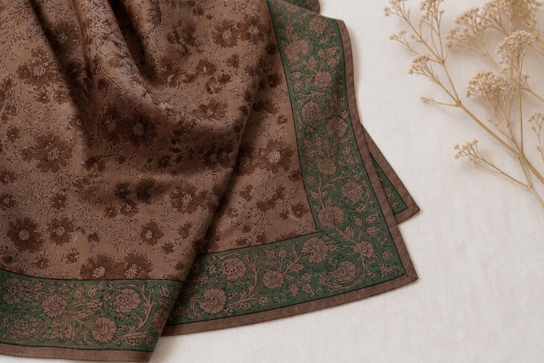 Bandana med blocktryck, hårband med blommigt tryck, boho hårband, bomullspannband, hårhalsduk i vintagestil, handgjort håraccessoar bild 4
