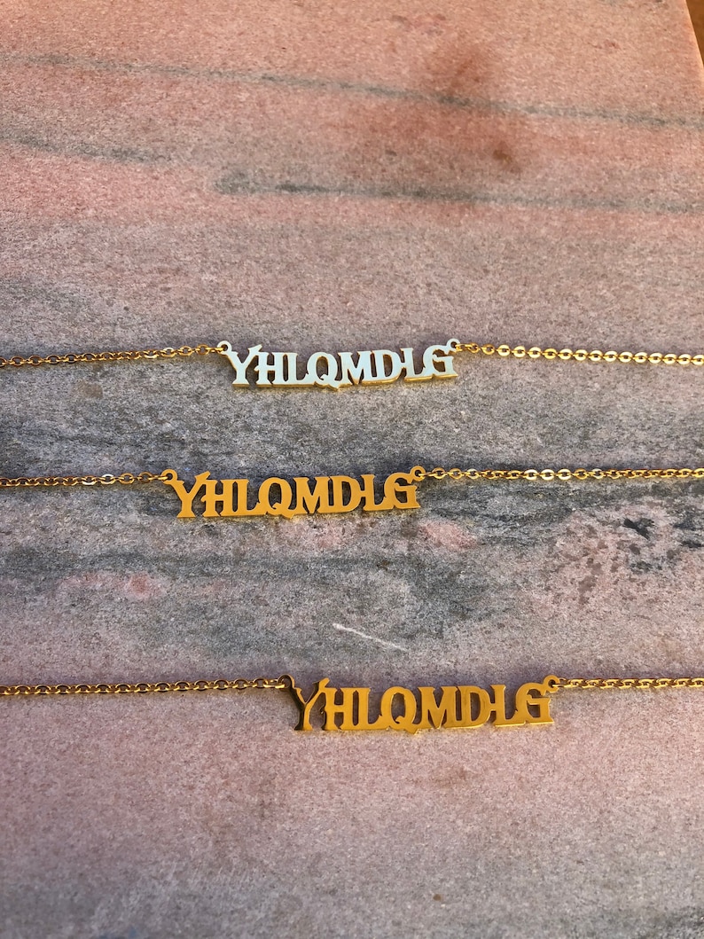 YHLQMDLG Old English Nameplate Stainless Steel Gold Plated Bad Bunny Ultimo Tour Del Mundo Yonaguni image 4