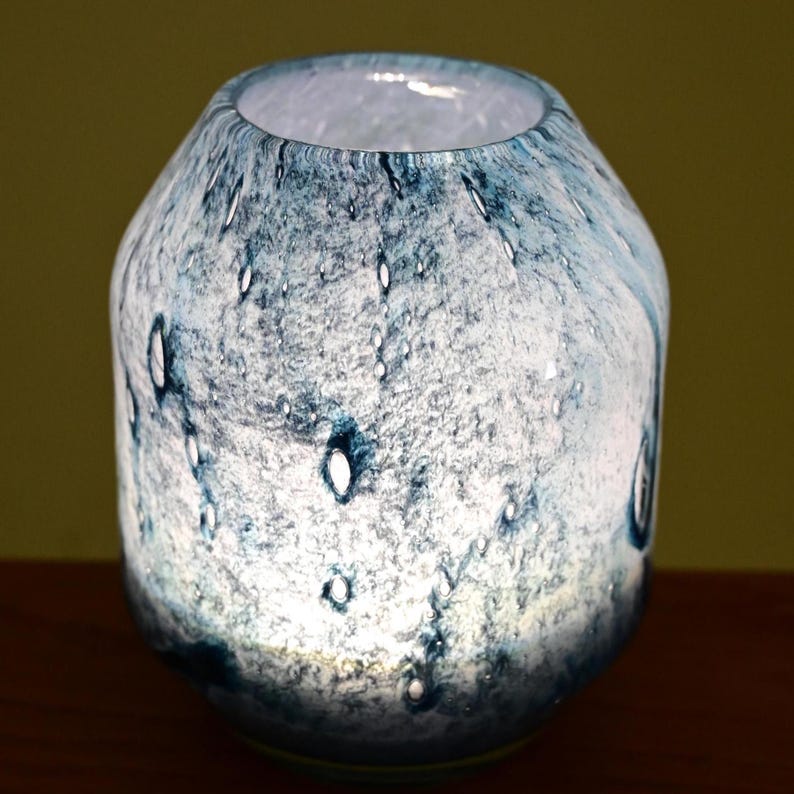 Lámpara de cristal azul, lámpara de jarrón, lámpara de cristal soplado a mano, lámpara de mesa inalámbrica, lámpara verde azulada, lámpara de mesa azul, lámpara inalámbrica, lámpara de mesa de cristal soplado imagen 13