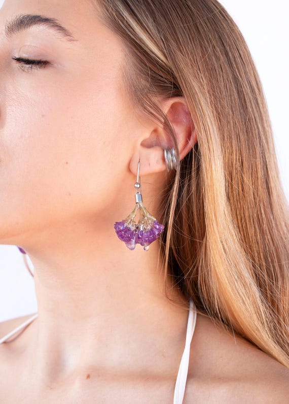 Pendientes cristalinos y ligeros, joyería estilo hada del bosque, pendientes fucsia de calidad hechos a mano, joyas modernas y nostálgicas