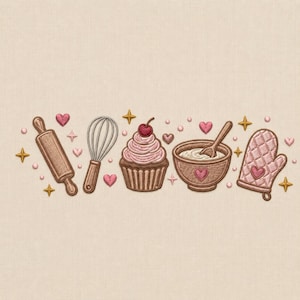 Può includere: Ricamo con utensili da cucina: mattarello, frusta, cupcake con ciliegia, ciotola con cucchiaio e guanto da forno. Cuori rosa e stelle dorate su sfondo beige. Tema cucina.