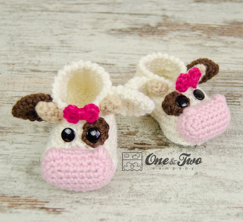 Doris the Cow Booties PDF Crochet Pattern Baby sizes 0-3, 3-6, 6-12 months Shoes Baby Newborn Slippers image 3