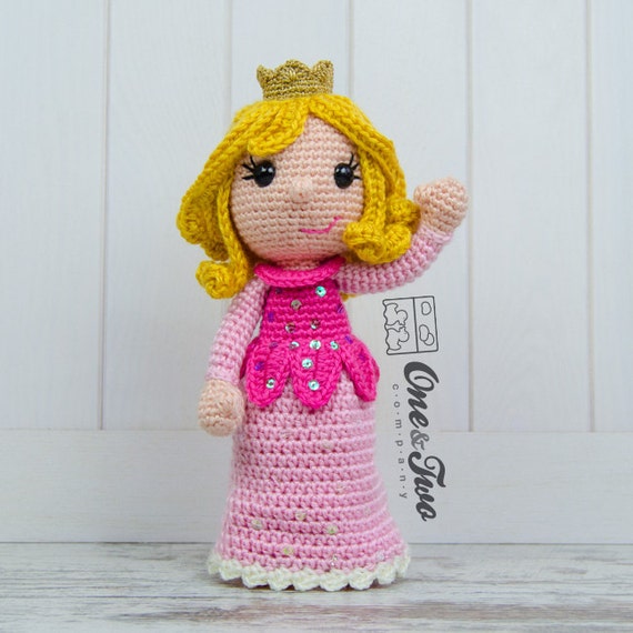 Free Crissy crochet doll amigurumi pattern - Amigurumi Today