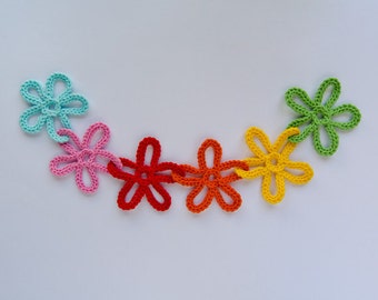 Garland of Colorful Flowers - PDF Crochet Pattern PHOTOTUTORIAL - Instant Download - Home Decor Crochet Garland Christmas Ornament