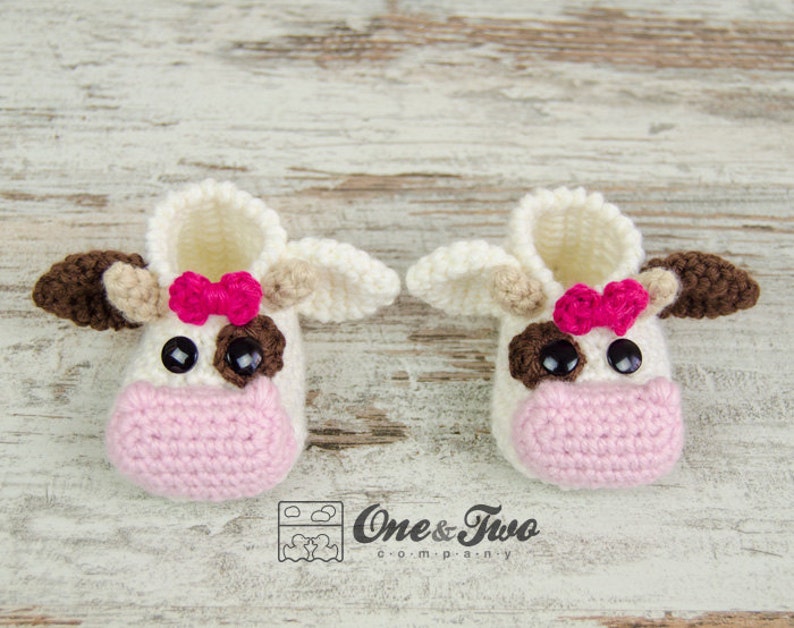 Doris the Cow Booties PDF Crochet Pattern Baby sizes 0-3, 3-6, 6-12 months Shoes Baby Newborn Slippers image 1