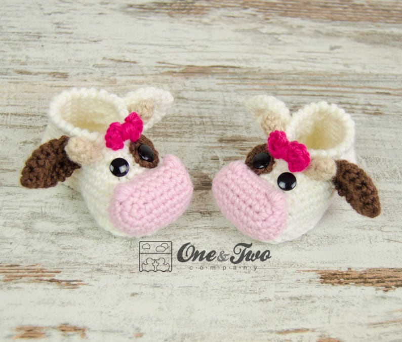 Doris the Cow Booties PDF Crochet Pattern Baby sizes 0-3, 3-6, 6-12 months Shoes Baby Newborn Slippers image 2