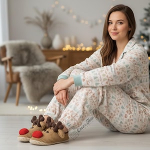 Reindeer Slippers Crochet Pattern · Rudoph Booties Amigurumi · Adult sizes · DIY Animal Shoes · PDF Download