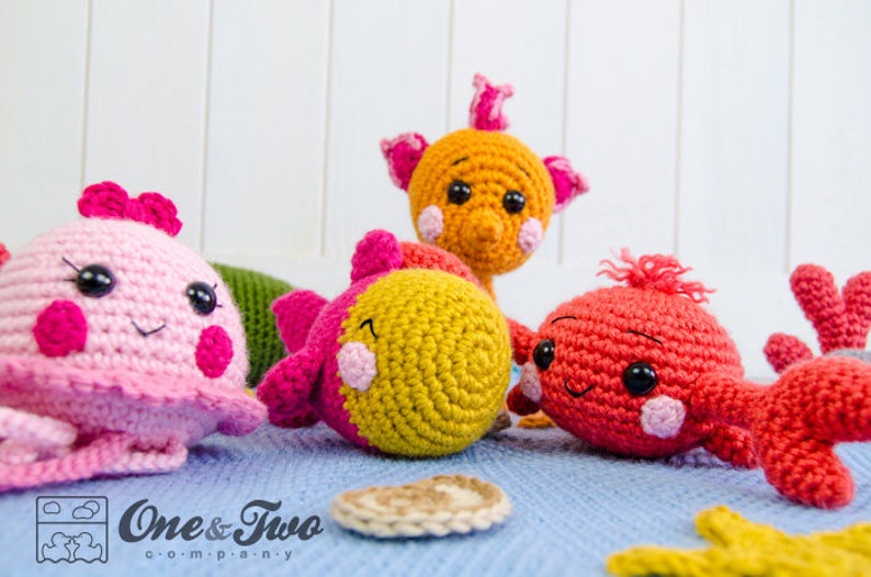 Amigurumi Pattern Crab Seahorse Fish PDF Crochet Pattern Tutorial Digital Download DIY Adventure under the Sea Playset Plush Toy image 3