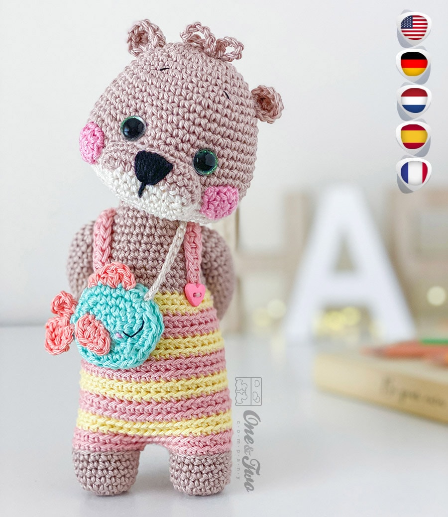 39 Otter Crochet Patterns for Cute Gifts, Nursery Decor, and Pocket-Sized Amigurumi 39 Otter Crochet Pattern Animal Amigurumi Tutorial Fish Bag