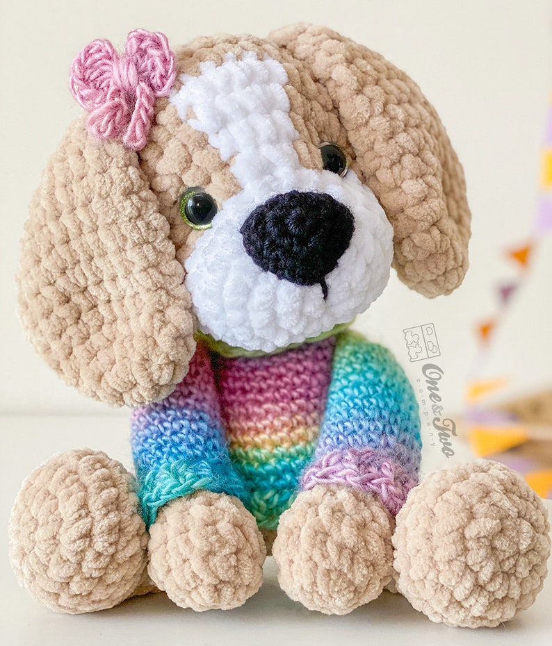 Crochet PATTERN Lucas the Beagle Amigurumi Plushie Pattern Soft Toy image 1