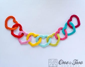 Garland of Colorful Hearts - PDF Crochet Pattern PHOTOTUTORIAL - Instant Download - Home Decor Crochet Garland Christmas Ornament