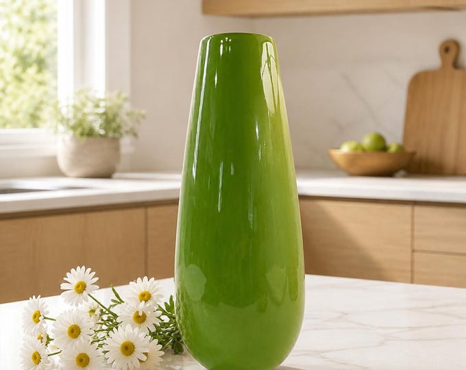 Vintage Royal Haeger MCM green vase 12” x 5”