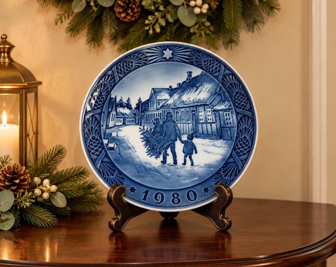 Vintage 1980 Royal Copenhagen porcelain holiday plate