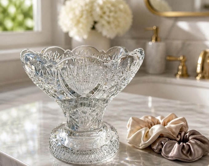 Antique Early American Pattern Glass EAPG pedestal compote with scalloped rim