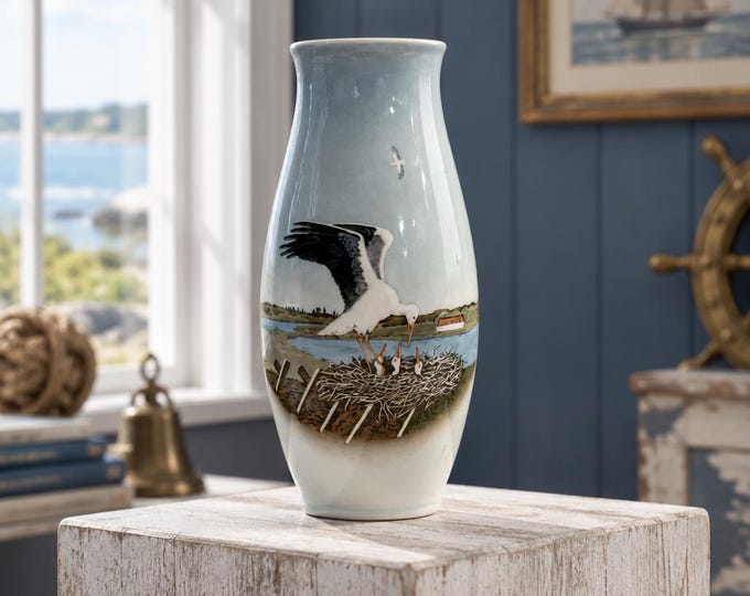 Vintage Bing & Grondahl danish porcelain stork vase 8.5” x 5”