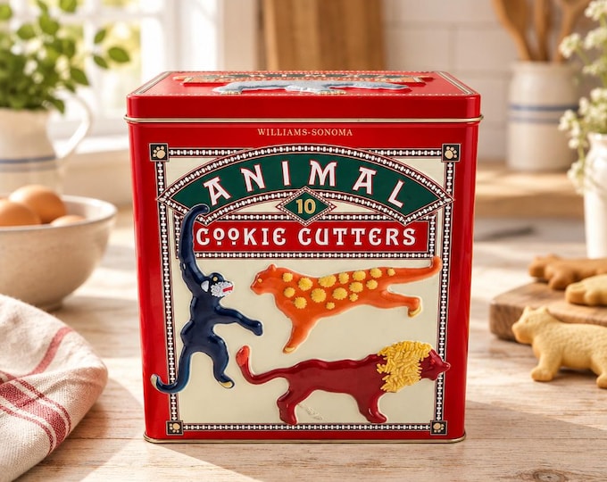 Williams Sonoma set of 10 animal figure cookie cutters